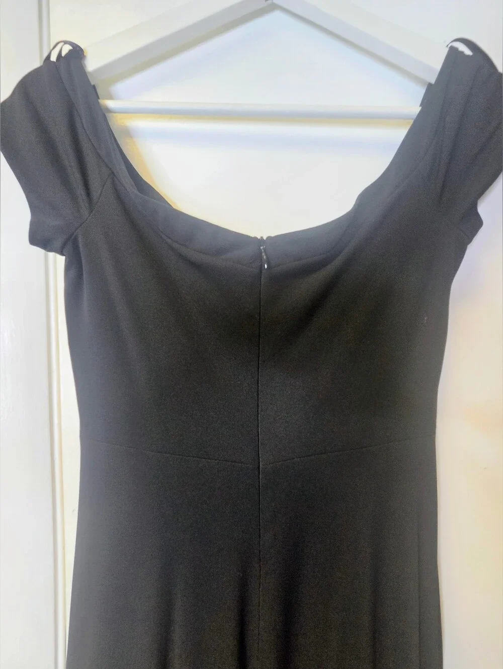 David Meister Black Twist Bust Cap Sleeve Maxi Gown Dress Size 2 Formal
